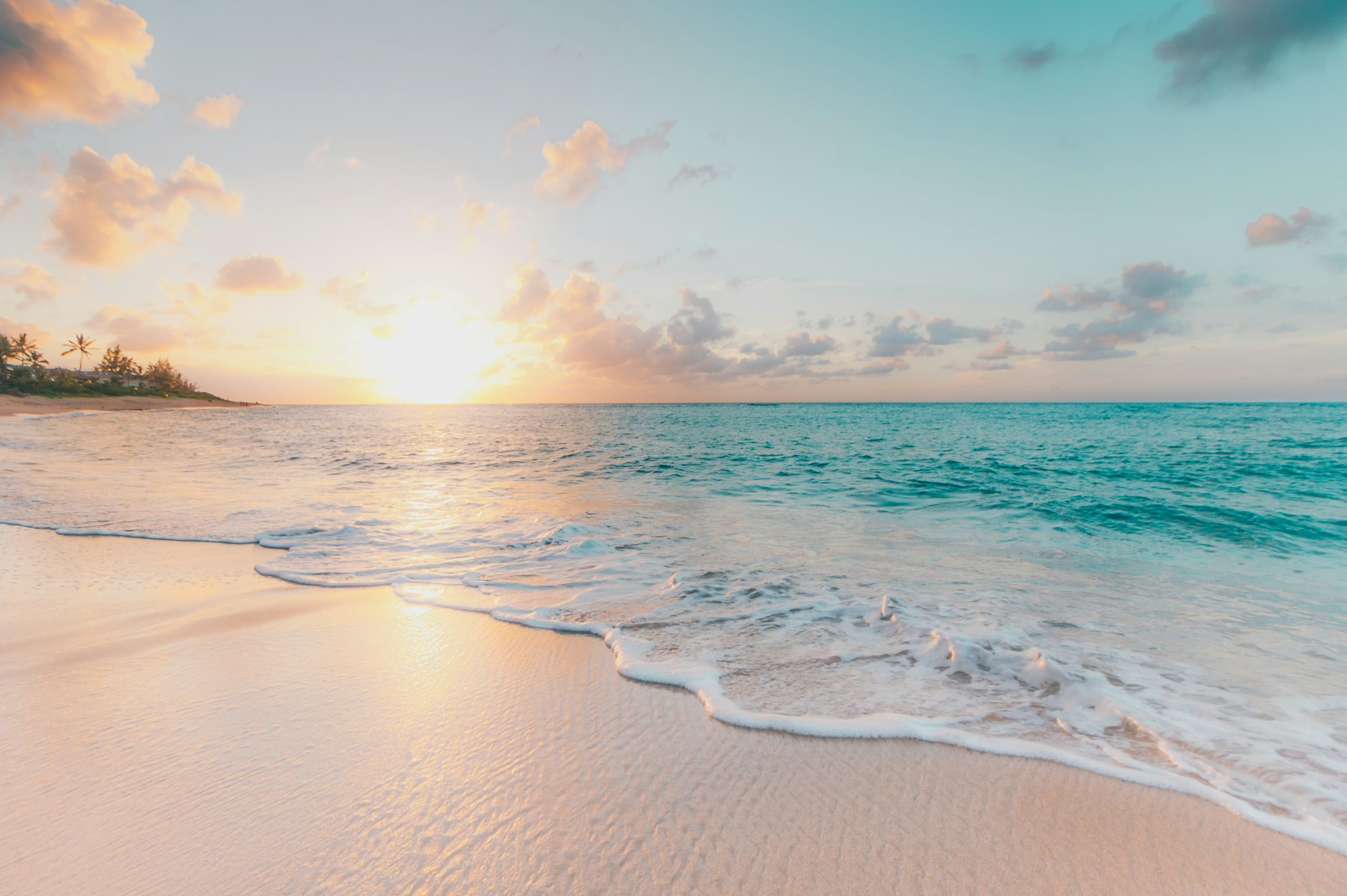 Küste des Indischen Ozeans auf den Seychellen